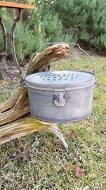 Antique lunch pail with handle. Excellent condition. $45