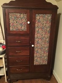 Armoire