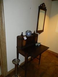 Drop front 1910-1920 mahogany desk.