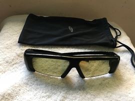 We have 2 Sony 3D glasses