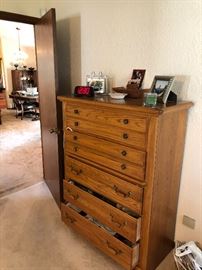 Tall Oak chest of drawers