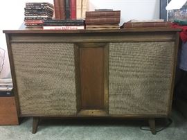 The Fisher Chadwick II- working and sounding amazing despite the age.