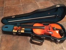 Violin- Stradivarius Copy Suizuki Violin Co. Nagoya, Japan Model 290 1972