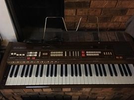Vintage 1981 Casio Casiotone 701 keyboard synthesizer piano