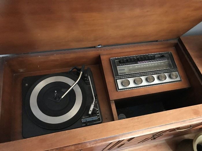 Antique record player and radio (non working ) 125.00