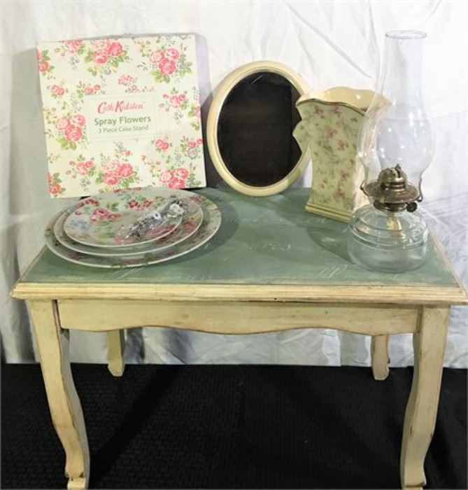 Assorted Home Decor http://www.ctonlineauctions.com/detail.asp?id=774429