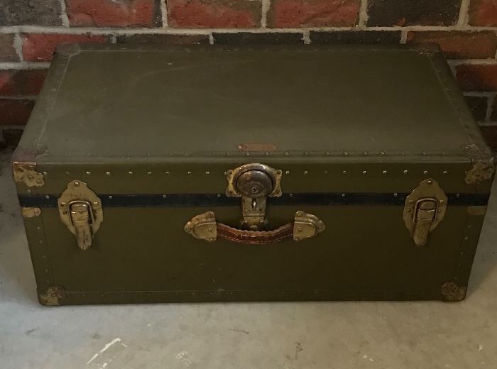 National Vulcanized Military Style Trunk