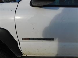 2006  GMC Sierra 4x4 2500 HD Extended Cab with doors, Automatic 103,000 miles Work Truck, no carpet, no power windows 