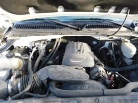 2006  GMC Sierra 4x4 2500 HD Extended Cab with doors, Automatic 103,000 miles Work Truck, no carpet, no power windows 