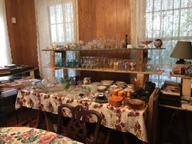 glassware ans collectibles