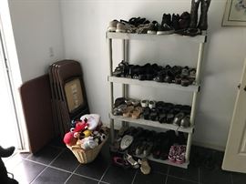 shoes, folding card table & chairs