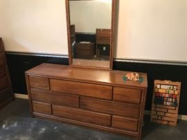 Bassett dresser with mirror