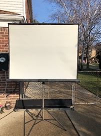 VINTAGE MOVIE PROJECTOR SCREEN WITH CASE DA-LITE SCREEN CO. CHICAGO 