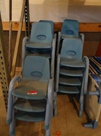 Lot of 32 Kids Chairs