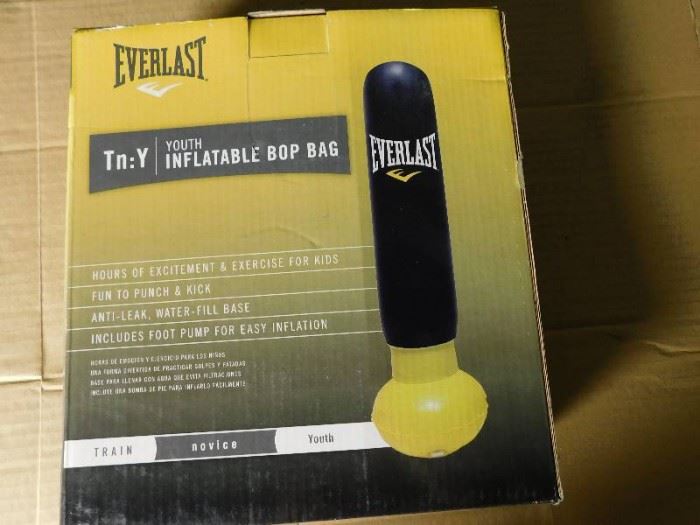 Everlast Youth Inflatable Bop Bag