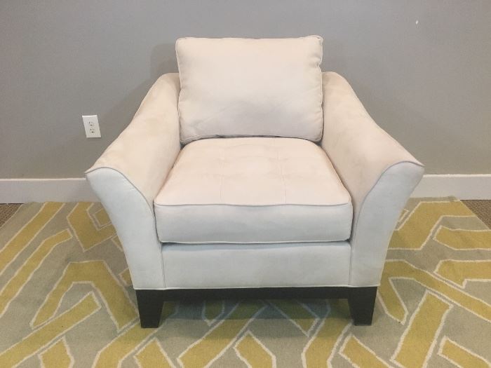 Cream Stitch Tufted Lounge Chair