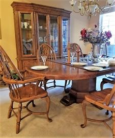 Large dining table, 8 chairs and cabinet