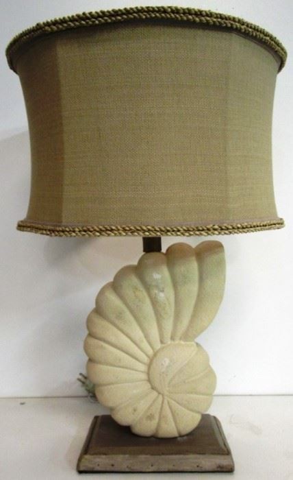 Guildmaster Concrete seashell lamp