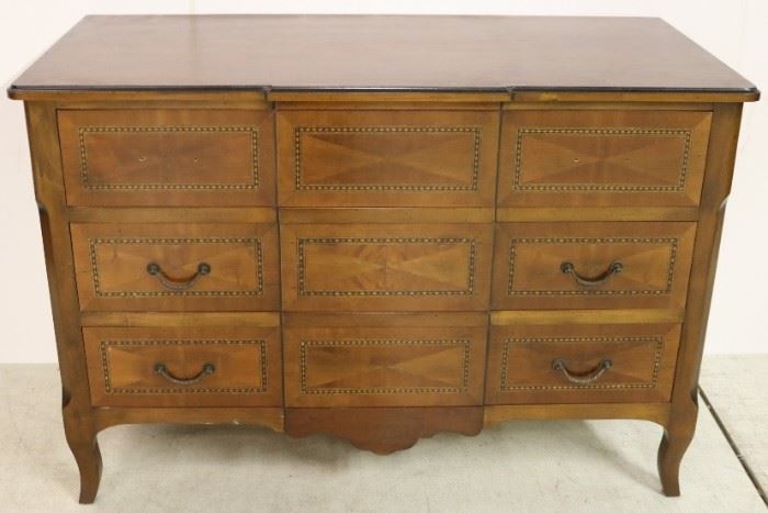 Polidor French country chest