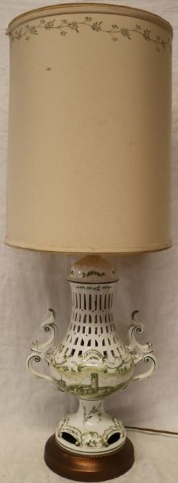 Capo-Di-Monte lamp