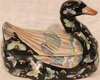 Decorative duck box