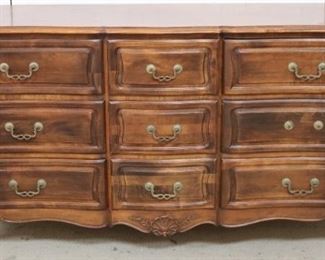 French triple dresser