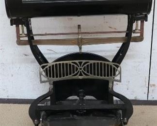 Old store scale