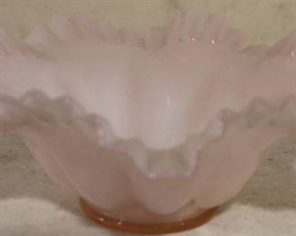 Fenton ruffled bowl