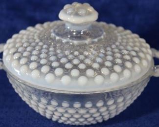 Fenton moonstone jar