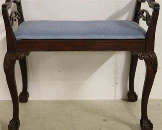 Chippendale vanity bench