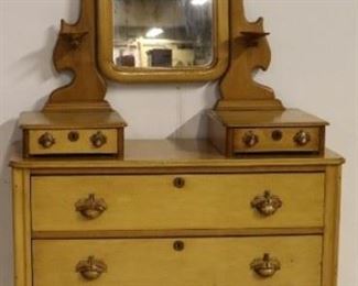 Vintage Victorian dresser w/mirror