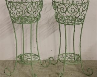 Wire garden planters