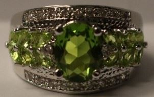 Peridot .925 sterling ring sz 7