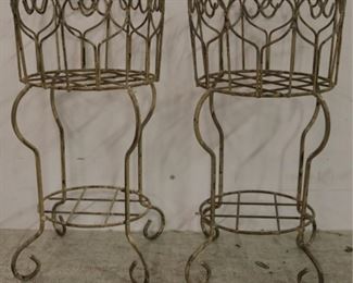 Wire garden planters