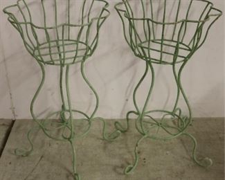 Wire garden planters