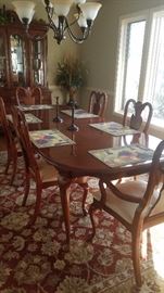 American Drew 6 chair dining set with 2 leaves 