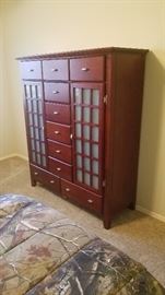 Draws and shelves chest