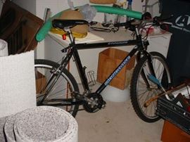 Very nice Mongoose bike