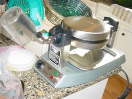 Pro waffle maker