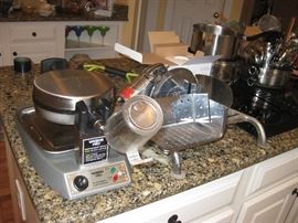 More small appliances, including electric meat slicer