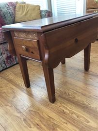 double drop leaf 1 drawer table