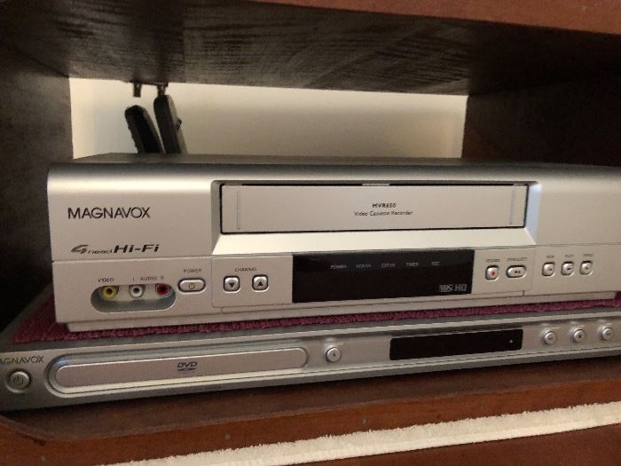 Magnavox VHS player