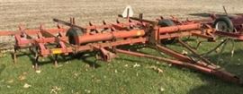 Massey Ferguson 18 Chisel Plow