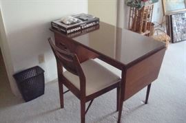 Mid century American of Martinsville desk and chair.
