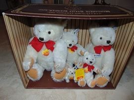 BRAND NEW STEIFF FAMILY OF BEARS