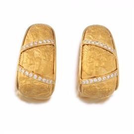 Carrera y Carrera Vintage Angels Phonda Collection Gold and Diamond Pair of Earrings 