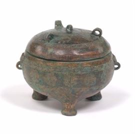 Chinese Archaic Style Patinated Bronze Tripod Container with Cover 