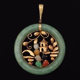 Chinese Jade and Gold Pendant 