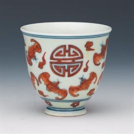 Chinese Porcelain Cup with Awabi Bats and Symbol of Prosperity, ca. Republic Period 