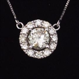 Ladies Diamond Pendant on Chain 